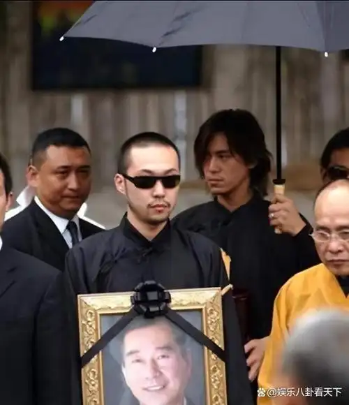 回顾表面是艺人,实际是阔少爷的6位男星,混不好就要继承家产了