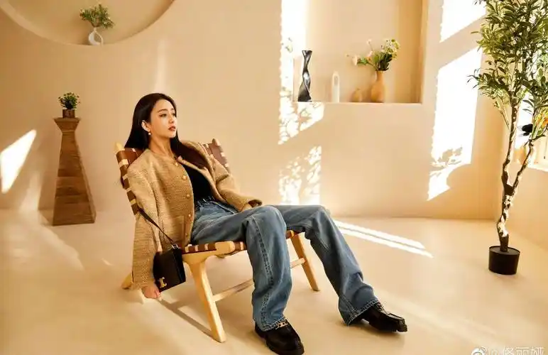佟丽娅牛仔裤休闲装清新写真