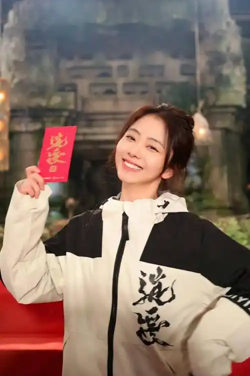 演员动态周报|刘浩存文淇《想飞的女孩》,谭松韵侯明