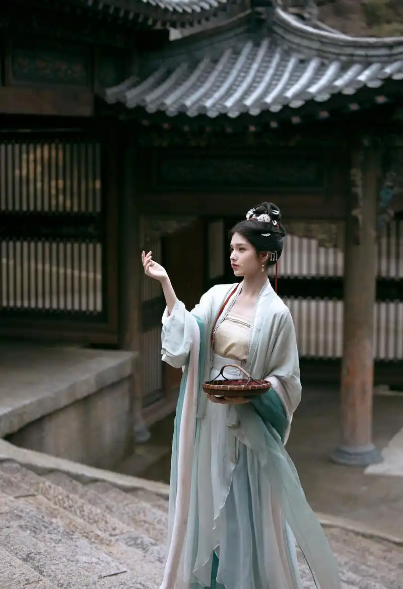 艾米白绿汉服仙气飘飘写真