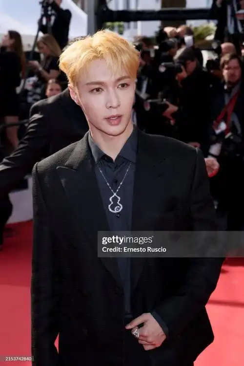 qeelin全球品牌代言人张艺兴走上世界舞台,更是带着青年演员的身份,携