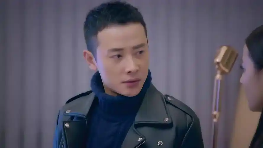 克拉恋人雷奕明为了不被发现秘密竟让高雯又误会了这下糟了