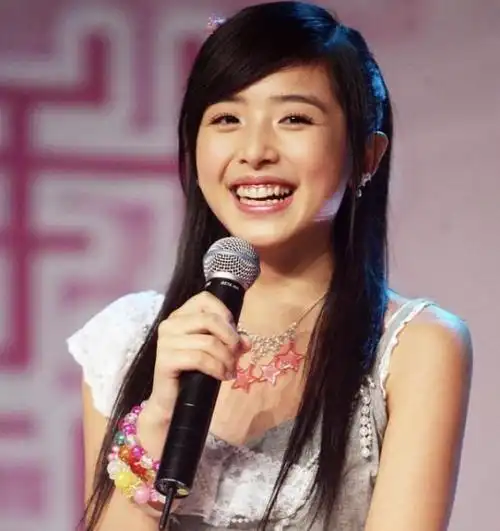 都在尬吹流量鲜肉谁还记得张含韵