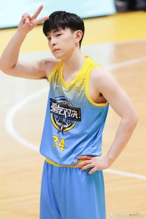 邓伦让我们都运动起来