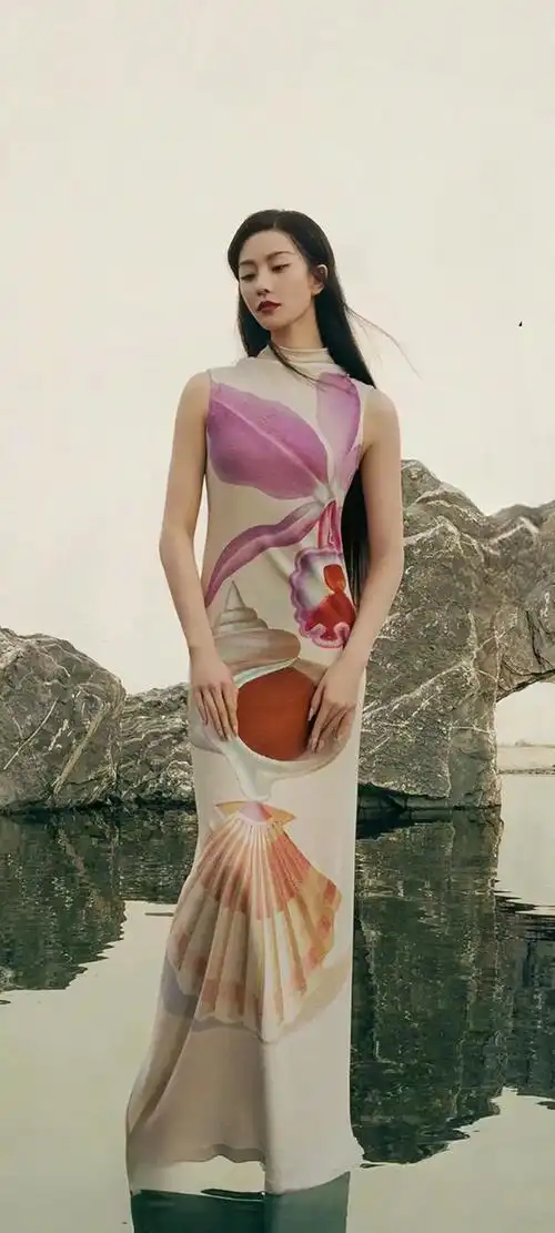 刘诗诗穿旗袍的造型确实令人惊艳!