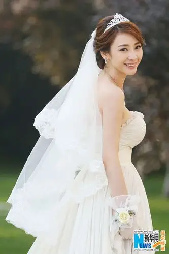 angelababy古典婚纱照曝光 中日韩女星美艳婚纱秀