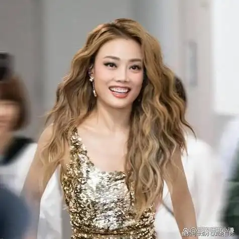 44岁的容祖儿体重常年保持在95斤分享8个方法