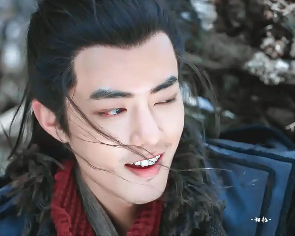 这种气质就是他出现的那场戏一定是此人主场 ,他一