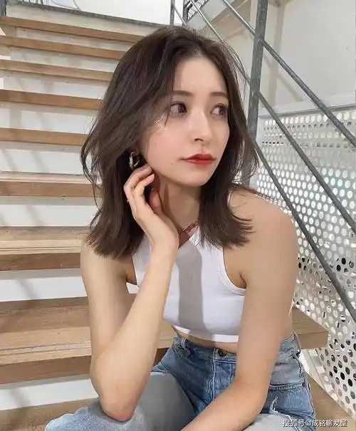 今年很火的十款齐肩发,时尚减龄又显气质,端庄大气又有女人味_发型