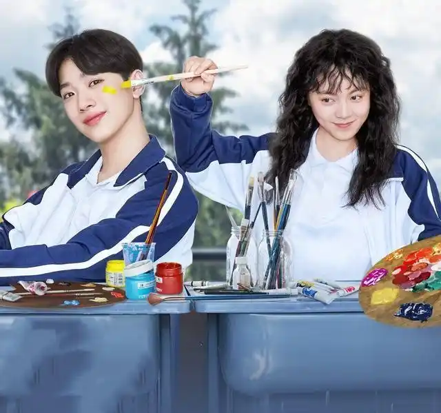 李兰迪童星出道,有多年cp经验,直言早恋不好,和赖冠霖组最美cp