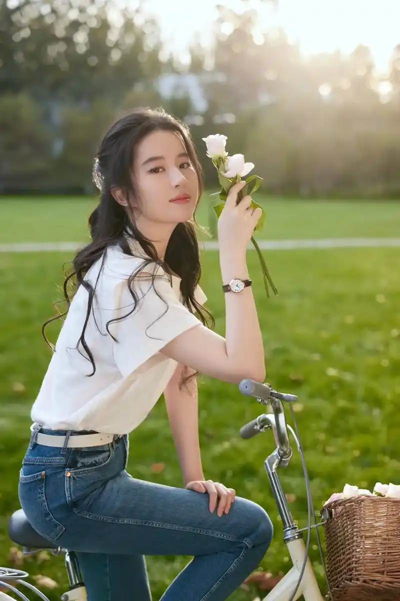 少女写真 #小清新治愈系 #小清新 #刘亦菲 新鲜美图 - 抖音