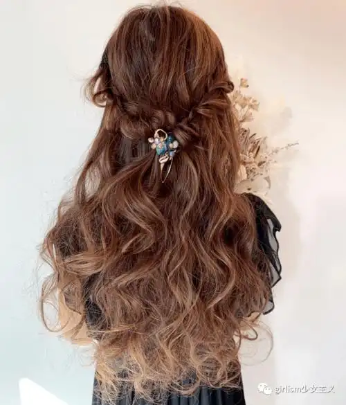 少女编发12款编发教程让你新年出游美美哒