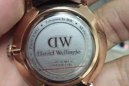 dw手表如何鉴别真伪
