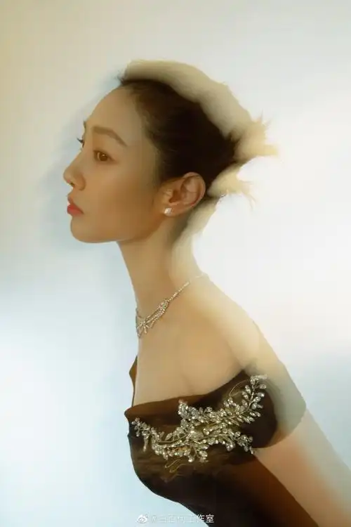 白百何超话今日,@白百何亮相第十一届#北京国际电影节#,电影盛会下的