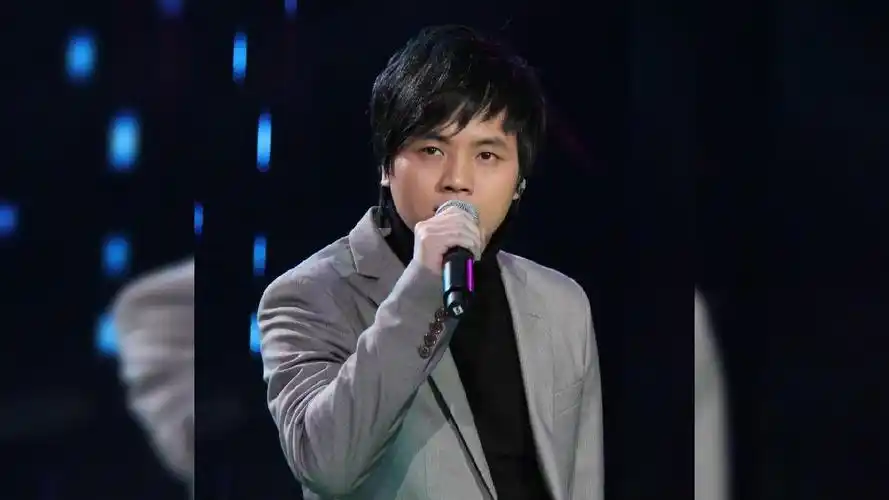 郑源的一首《包容》, 让人听了忍不住流泪, 你喜欢听吗?