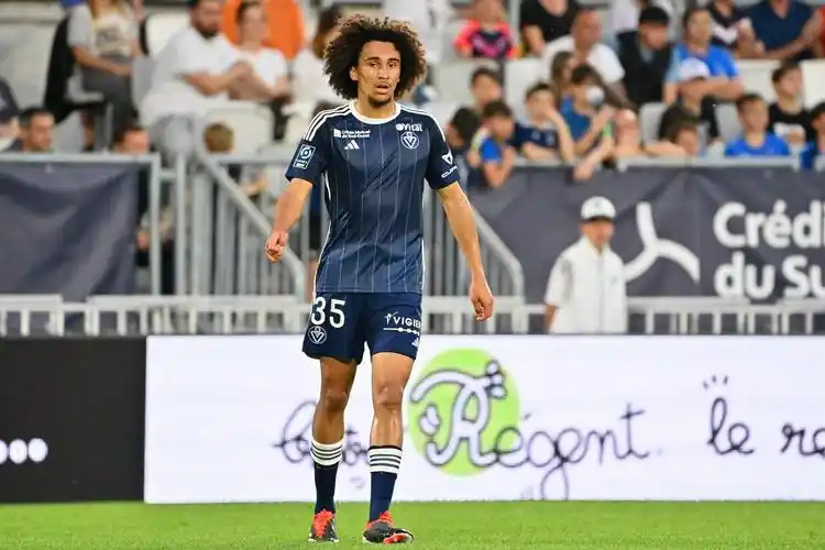 法国u17国脚:孔德是我的榜样,我甚至模仿他的发型