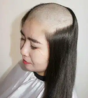 短发美女自剃光头-狠狠爱李4013