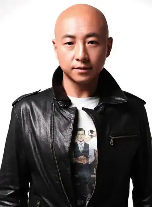 2008年,周晓鸥为何宁愿跑龙套,也要离开零点乐队?