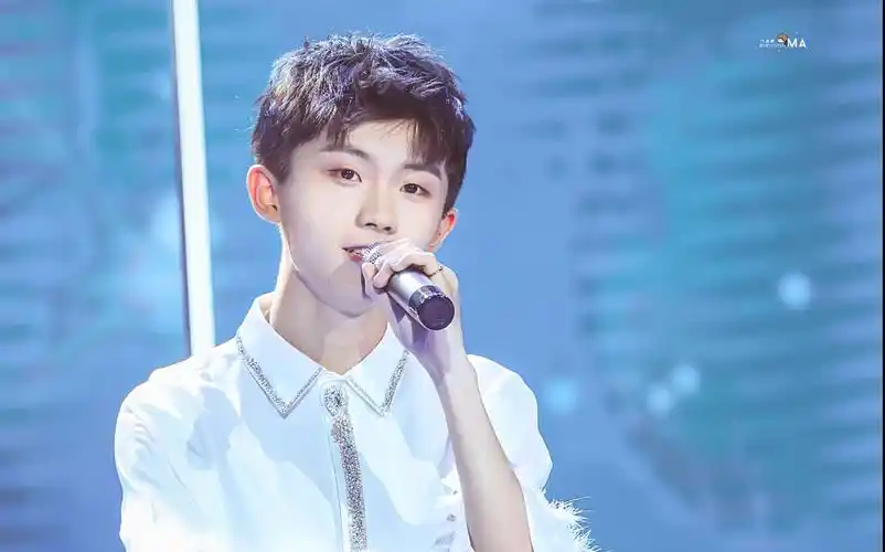 20180429 星期五练习生《追光者》马嘉祺 竖版focus