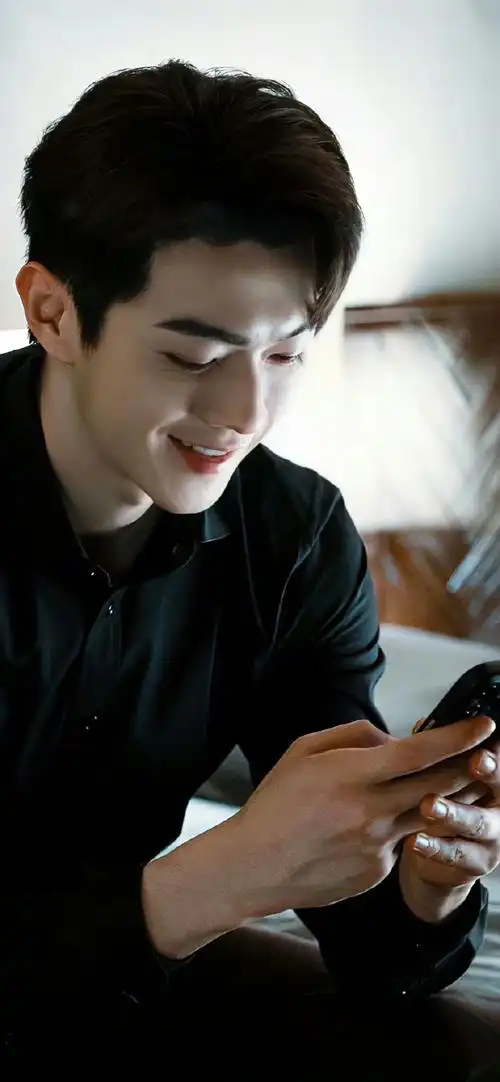 超喜欢的许凯壁纸