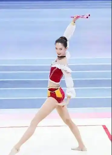 有人体重不过百,也有人因漂亮坐轮椅_佟丽娅_杨颖_周冬雨