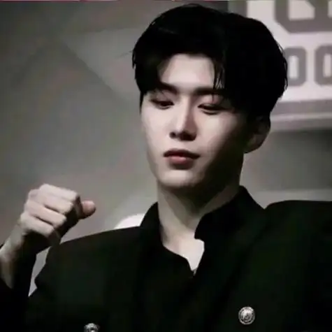 范丞丞图片高清头像