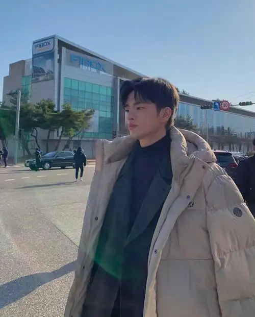 徐仁国最近总更新剧照诶是怀念了吗