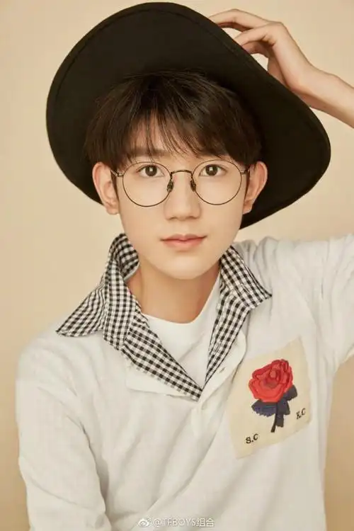 tfboys全体帅照图片   中了tf的毒°,tfboys帅气合照(tfboys女装大