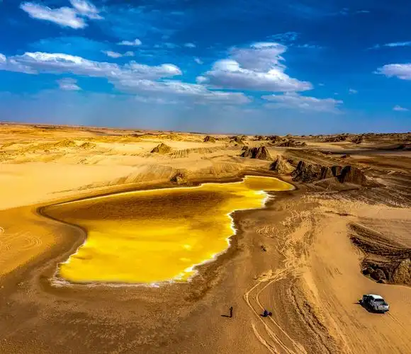 俄博梁最美的小众景点硫磺湖