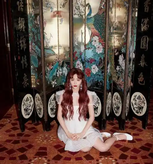 首封刘雨昕c位彰显,许佳琪驾驭去世芭比粉,陆柯燃被差别对待?