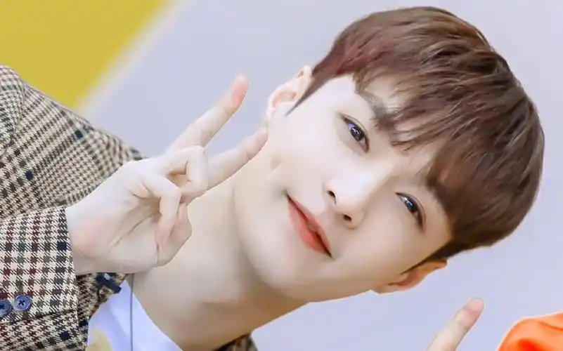 张艺兴甜向高甜笑容不完全合集