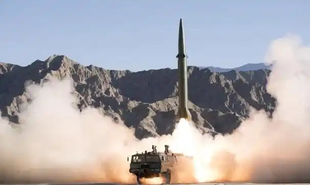 不过,在中俄签署导弹发射通报协议后,中国就可以把主要的精力投向东南