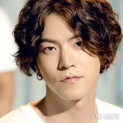 图中分男卷发发型图片欣赏6种发型设计哪种适合你