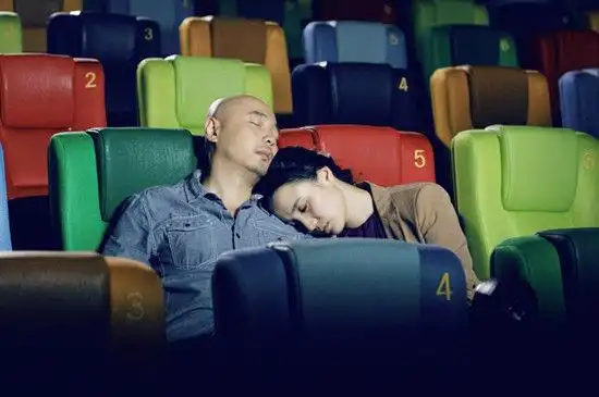 大男当婚网友呼吁宋佳徐峥在一起