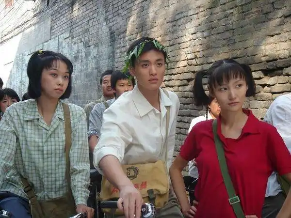 说到周一围,大家看过《空巷子》吗