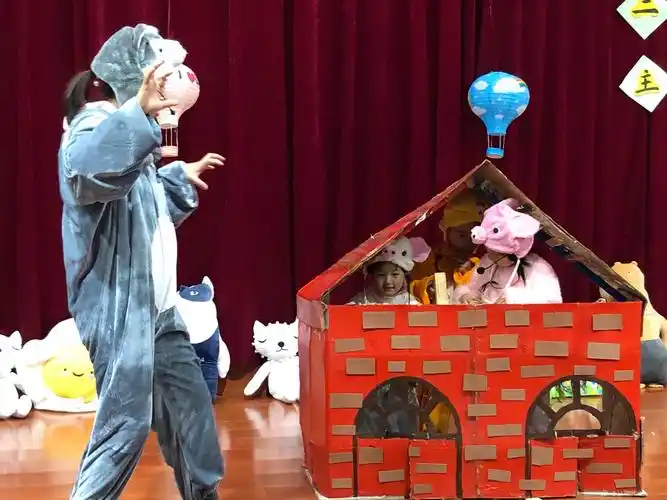 长春印幼儿园童声听话情景剧开始了