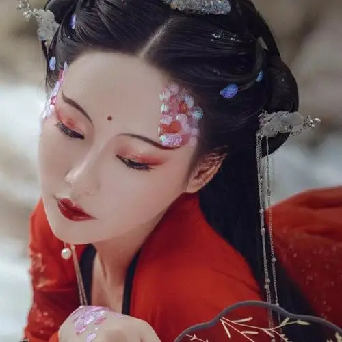 古风女头白衣胜雪 青衫落魄 何以沉吟