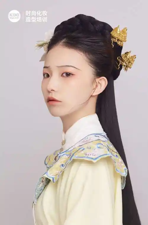 清新淡雅古装造型