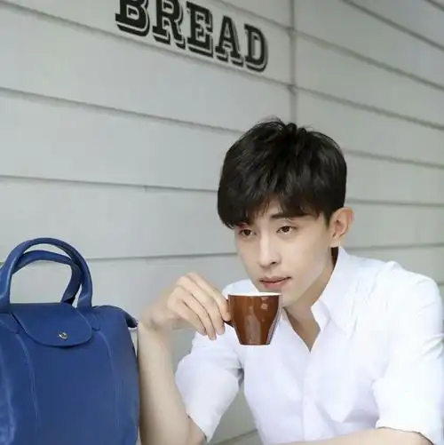 邓伦头像/爱豆头像/男头像/自截/图源微博/by诗洛落/小落头像库q31