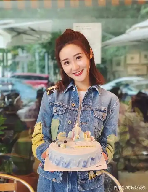 果果,新晋的nba美女主播