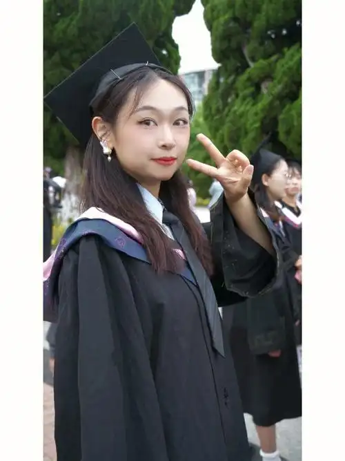 真的建议学士帽正带显得更高级