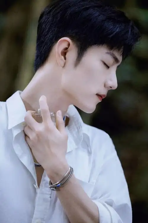 肖战拉夫劳伦香氛 - 高清图片,堆糖,美图壁纸兴趣社区