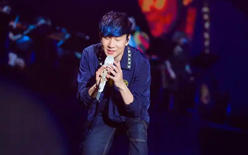 【林俊杰】下雨&下雪&狂风等恶劣天气,以及被风吹乱的刘海→都无法