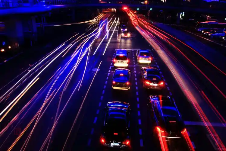 行摄上海之一组夜景车流片