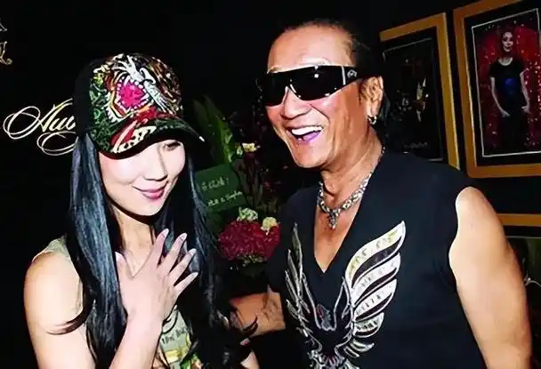 谢贤前女友coco12年青春换2千万分手费如今她怎样了