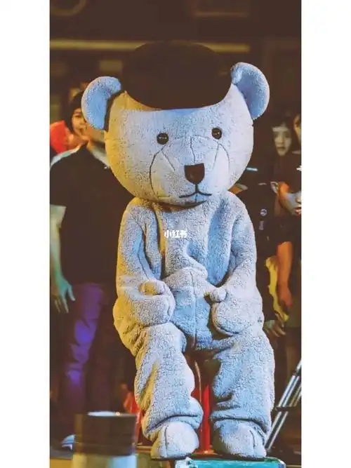 玺子哥玩偶熊壁纸真的一整个大爱住#易烊千玺