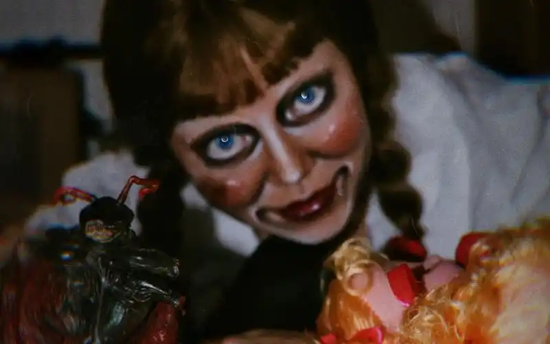 鬼娃娃安娜贝尔仿妆桃酱