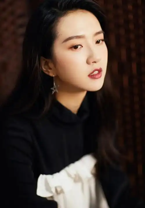 许龄月清纯靓丽写真,清新甜美超可爱