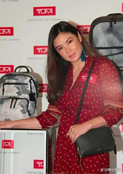 的有tvb的视帝陈豪,亚洲超星团的成员丁子朗,以及命理专家麦玲玲女士