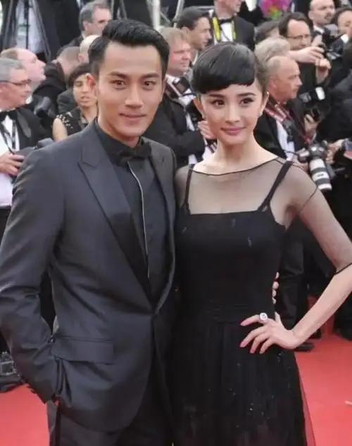 45岁刘恺威与陈都灵领证结婚网友大赞毫无违和感